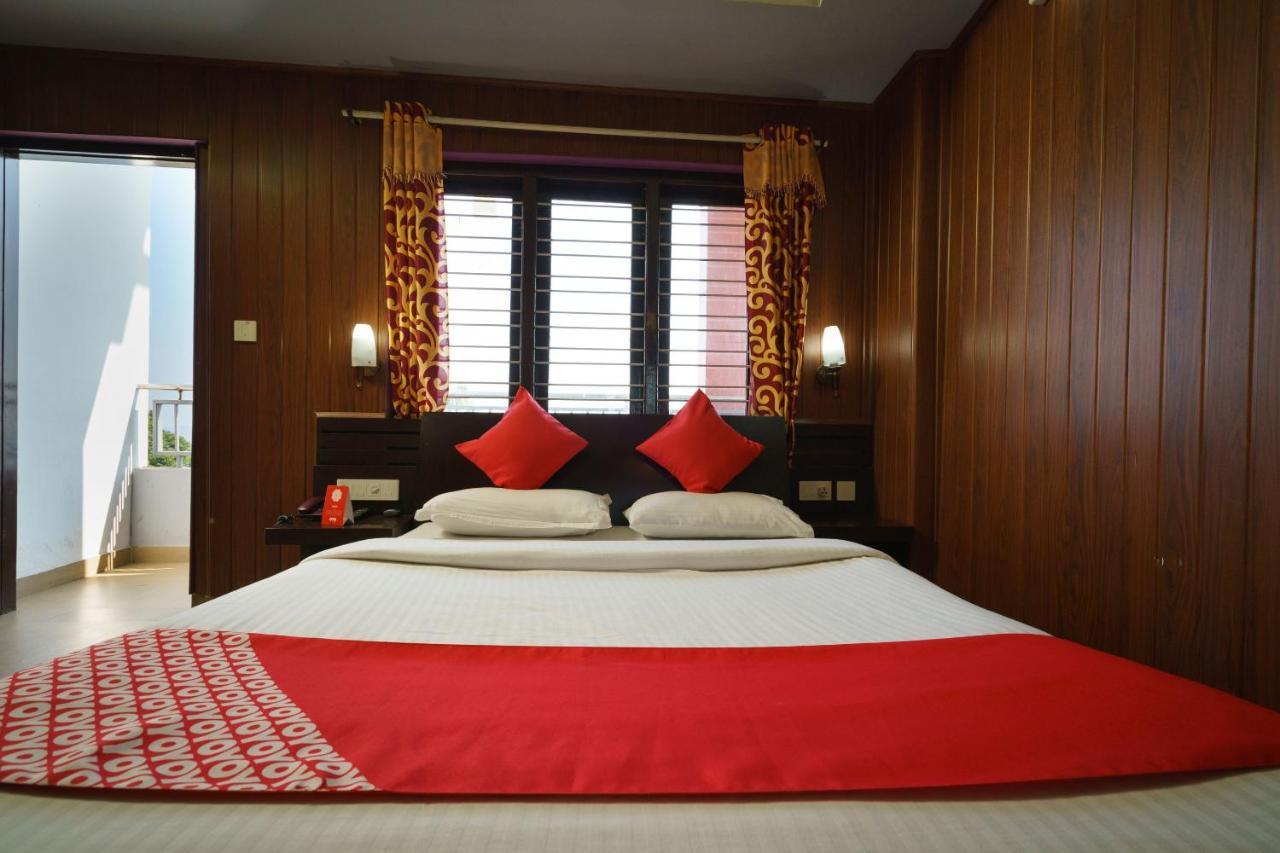 Oyo 8506 Pallivasal Munnar Esterno foto